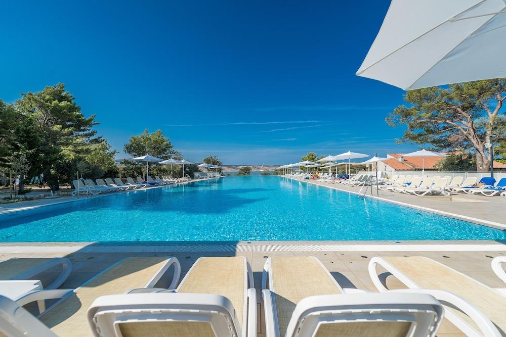 Bluesun Holiday Village Alan 斯塔利格拉德-帕克利尼卡 外观 照片